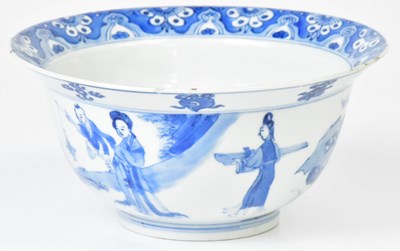 Lot 251 - A Chinese blue and white bowl, painted with...