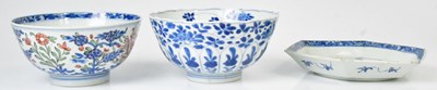 Lot 250 - A small collection of Chinese ware comprising...