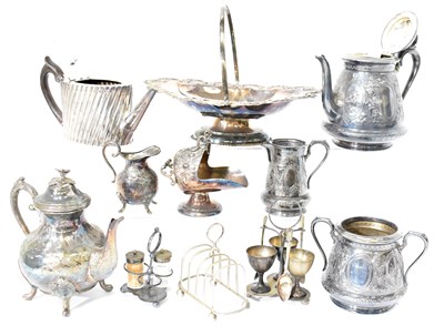 Lot 559 - A quantity of silver-plated wares to include a...