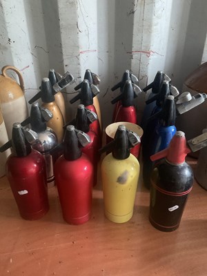 Lot 93 - Fifteen Sparklets and BOC 1960s soda syphons,...