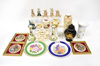 Lot 619 - A small quantity of mixed ceramics to include...