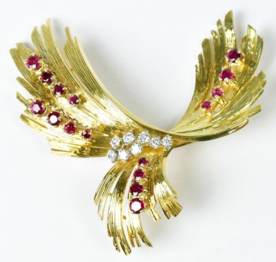 Lot 783 - GARRARD & CO; an 18ct yellow gold abstract...