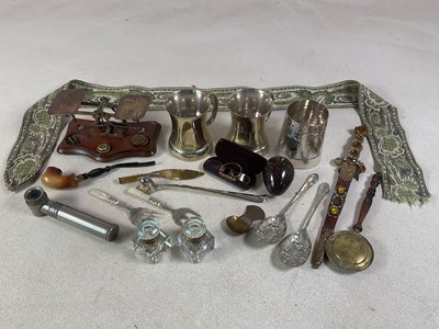 Lot 44 - Collectors' items to include plated ware,...