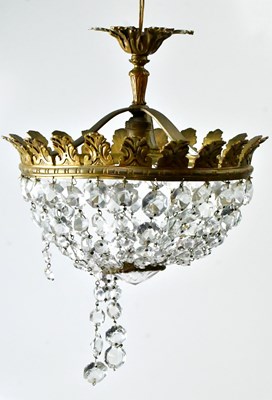 Lot 94 - An early/mid-20th century cut glass bucket...