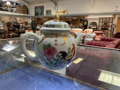 Lot 246 - A Chinese Chenlung Famille Rose teapot painted...