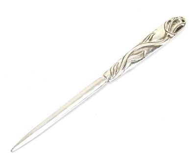 Lot 179 - ARI D NORMAN; an Elizabeth II hallmarked...