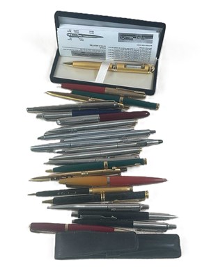 Lot 58 - A quantity of fountain and ballpoint pens, to...