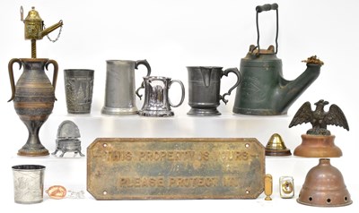 Lot 228 - A collection of metalware including a pewter...