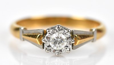 Lot 540 - An 18ct yellow gold and platinum diamond...