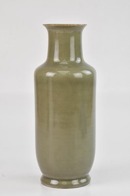 Lot 1154 - A Chinese porcelain tea dust glaze vase with...