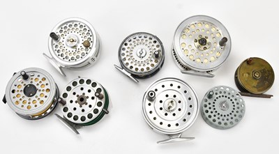Lot 721 - Four bespoke hand made spinning reels and four...
