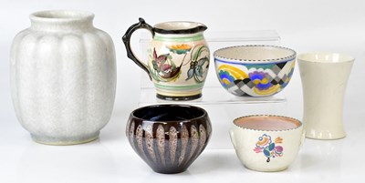 Lot 193 - A mixed lot of ceramics, to include Poole...