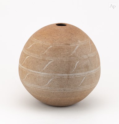 Lot 140 - DAVID LEACH (1911-2005) for Lowerdown Pottery;...
