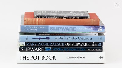 Lot 652 - A collection of books on studio ceramics (9).