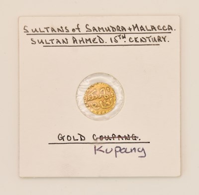 Lot 1614 - An Indonesian Malay Sultanates gold Kupang,...
