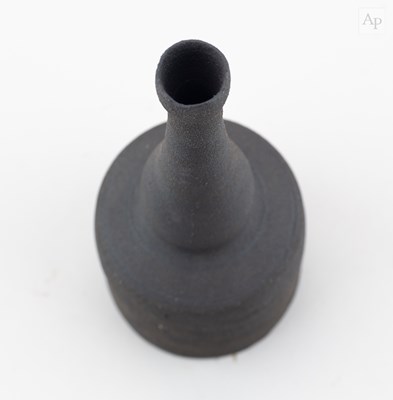 Lot 7 - AKIKO HIRAI (born 1970); a stoneware Morandi...