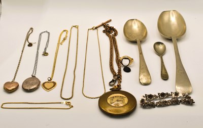 Lot 685 - A small quantity of assorted costume jewellery,...