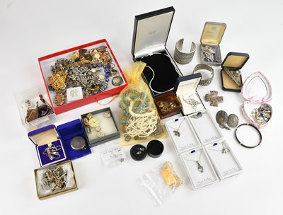 Lot 276 - A collection of Victorian and later costume...