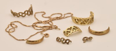 Lot 1223 - A group of scrap 9ct yellow gold and yellow...