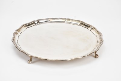 Lot 310 - BARKER BROTHERS SILVER LTD; an Elizabeth II...