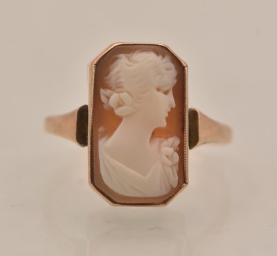 Lot 1352 - A 9ct rose gold cameo set ring, size M, approx...