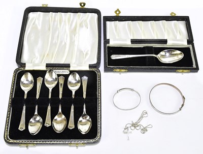 Lot 1224 - ANGORA SILVER PLATE COMPANY; a cased set of...
