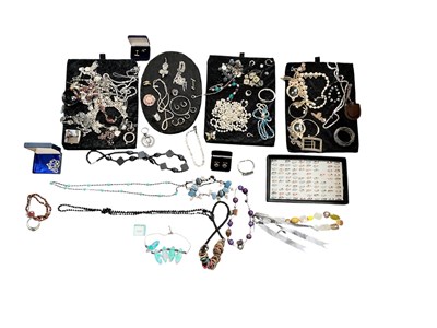 Lot 1546 - A large quantity of assorted costume jewellery...
