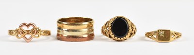 Lot 467 - A 9ct gold three sectional band, size K, a 9ct...