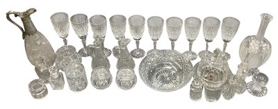 Lot 720 - A small quantity of assorted cut and crystal...