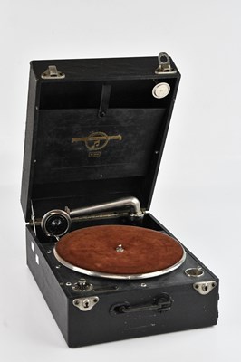 Lot 53 - COLUMBIA; a no. 109 portable gramophone.