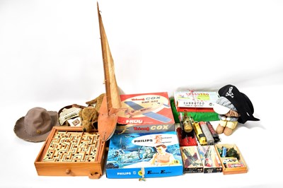 Lot 441 - A quantity of vintage toys to include...