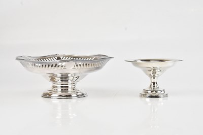 Lot 191 - AITKEN BROTHERS; an Edward VII hallmarked...