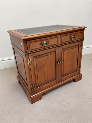 Lot 1119 - MANNER OF TITCHMARSH AND GOODWIN; a secretaire...