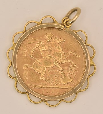 Lot 1368 - A Victoria full sovereign, 1892, Jubilee head,...