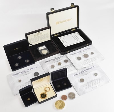 Lot 552 - A collection of Roman and later coins...
