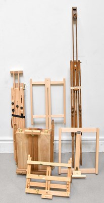 Lot 28 - WINSOR & NEWTON; a vintage folding easel, a...