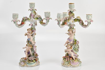 Lot 1322 - A pair of early 20th century German hard paste...