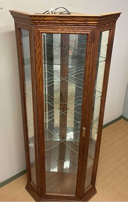 Lot 794 - A contemporary mirrored and glazed corner...