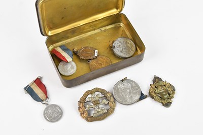 Lot 2274 - A WWI Christmas 1914 chocolate tin, with...