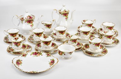 Lot 1418 - ROYAL ALBERT; a collection of 'Old Country...