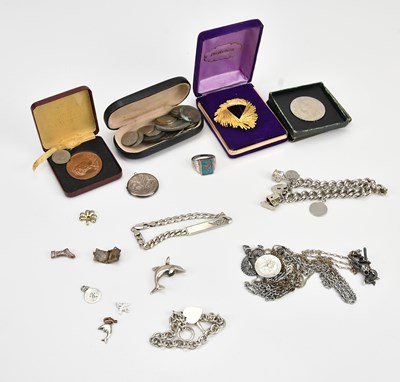 Lot 675 - A collection of hallmarked silver jewellery...
