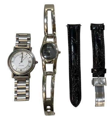 Lot 1527 - GUCCI; a lady's stainless steel limited...