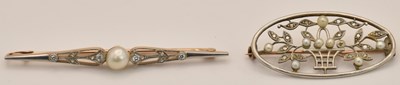 Lot 1388 - An Edwardian white and yellow metal seed pearl...