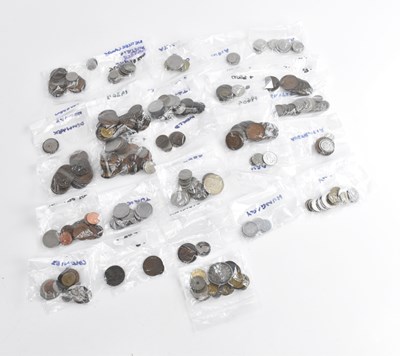 Lot 645 - A collection of coins
