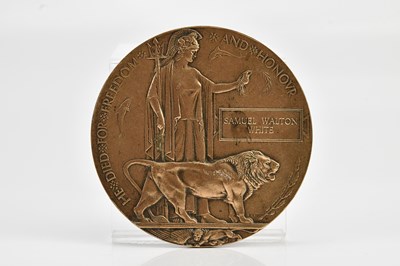 Lot 1195 - A World War I bronze memorial plaque awarded...