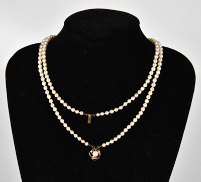 Lot 307 - A double strand of cultured pearls, with 9ct...