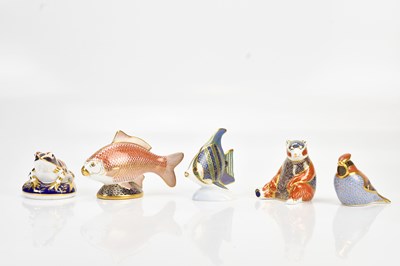 Lot 1277 - ROYAL CROWN DERBY; a collection of five...