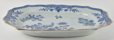 Lot 1047 - An 18th century Chinese Qianlong blue and...