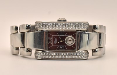 Lot 1513 - CHOPARD; a lady's 'La Strada' stainless steel...