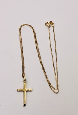 Lot 687 - A 9ct yellow gold fine dainty link necklace,...